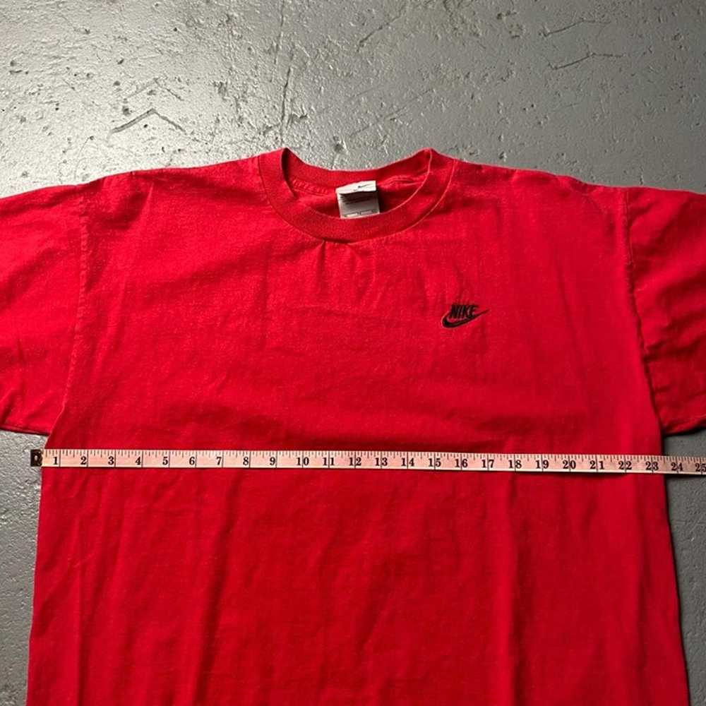 Vintage Nike Embroidered Red Faded Essential T-Sh… - image 4
