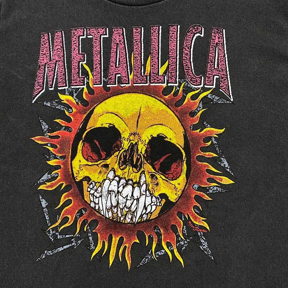 Metallica Tshirt size extra large - image 2