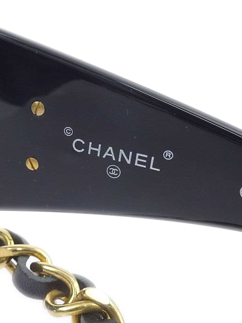 CHANEL Pre-Owned 1990-2000 leather-and-chain trim… - image 3
