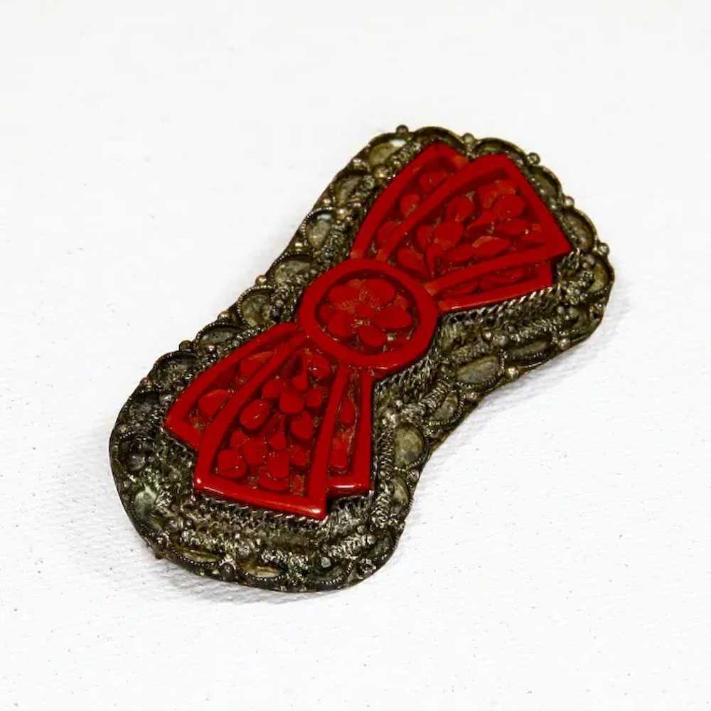 Red Cinnabar Brooch – Unusual Bow Shape – Chinese… - image 3