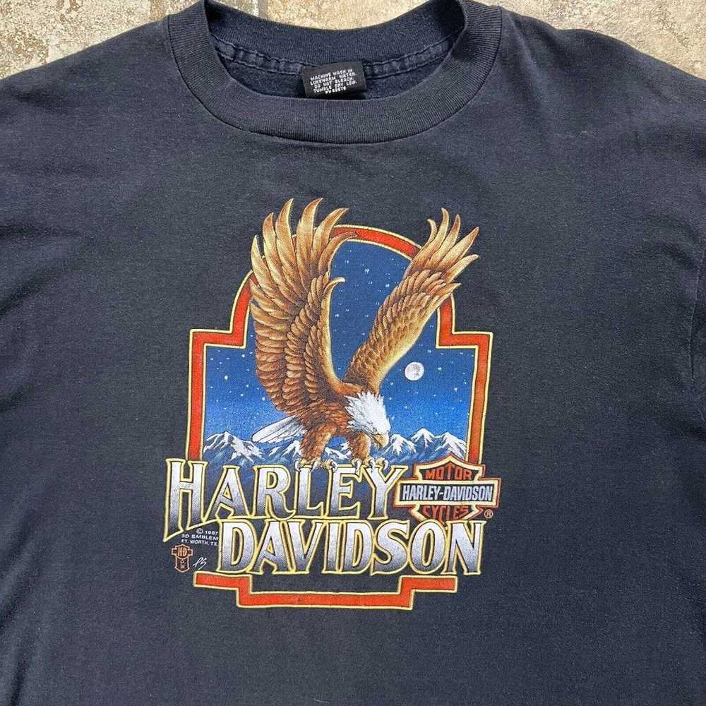 VINTAGE Harley Davidson 3D Emblem Shirt 2XL Fit M… - image 3
