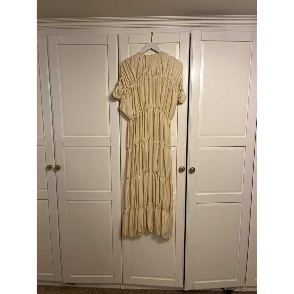 Totême Silk mid-length dress - image 2