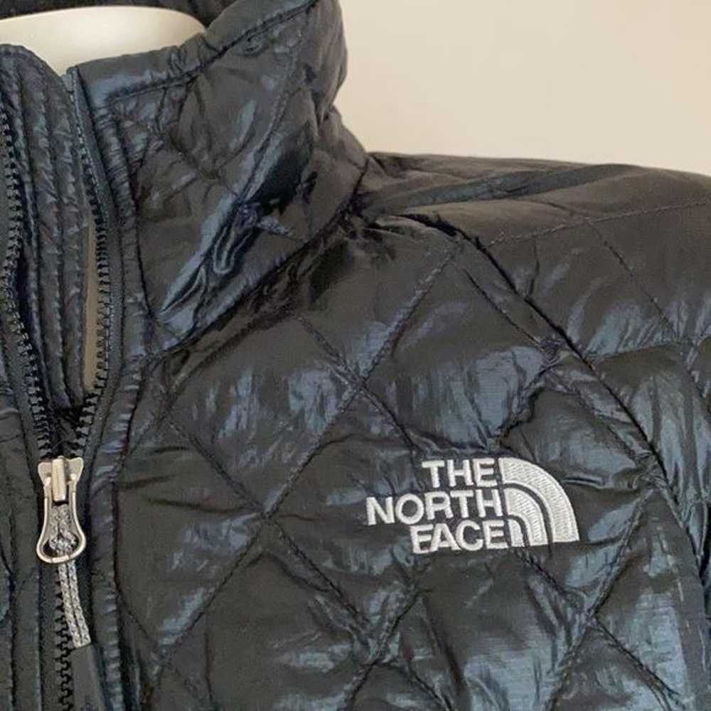 The North Face puffer jacket XS Thermoball Black - image 3
