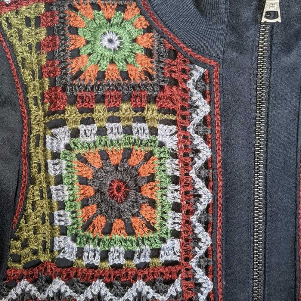 BCBG Max Azria Archer Crocheted Cape Jacket X Sma… - image 6