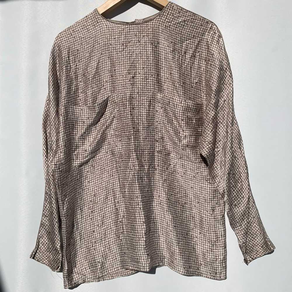 Vintage Ellen Tracy taupe silk blouse Sz 4 - image 1