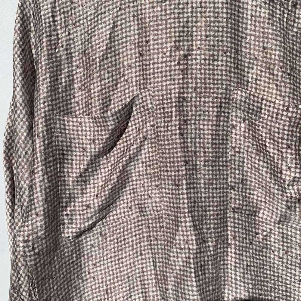 Vintage Ellen Tracy taupe silk blouse Sz 4 - image 3