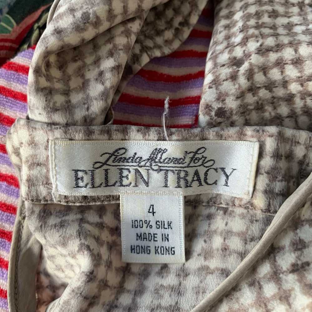 Vintage Ellen Tracy taupe silk blouse Sz 4 - image 8