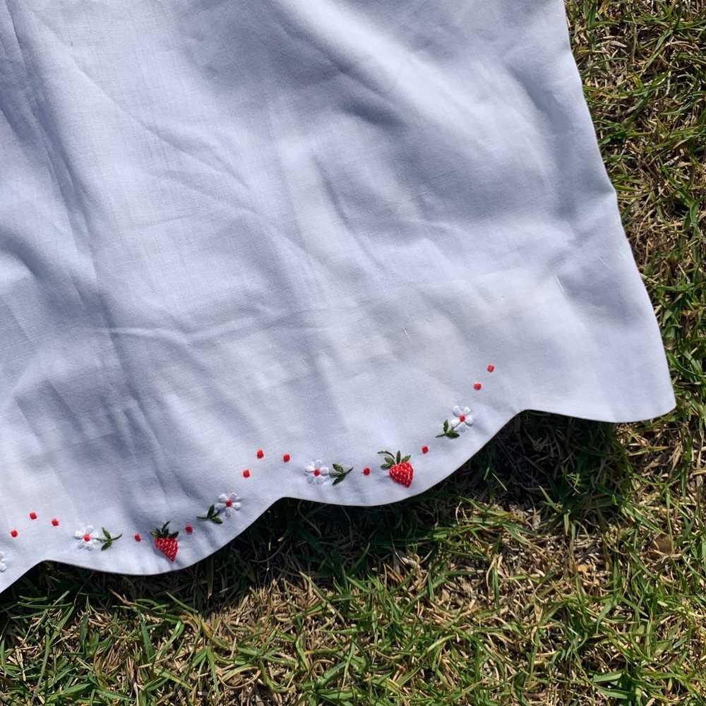 Vintage strawberry floral embroidered top - image 4