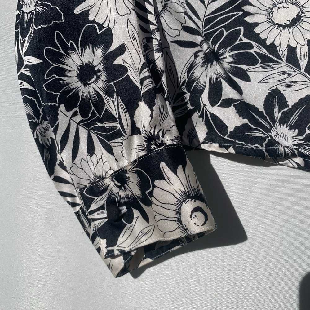 Vintage black and white floral silk shirt Sz L - image 5