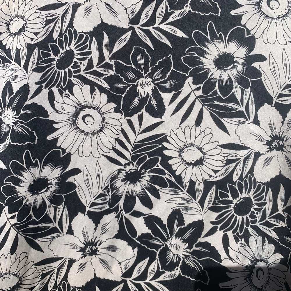 Vintage black and white floral silk shirt Sz L - image 7