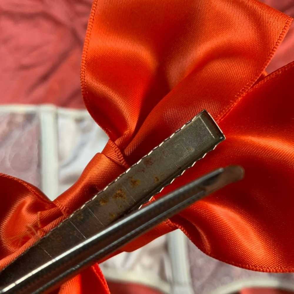 Vintage orange satin bow hair clip - image 3