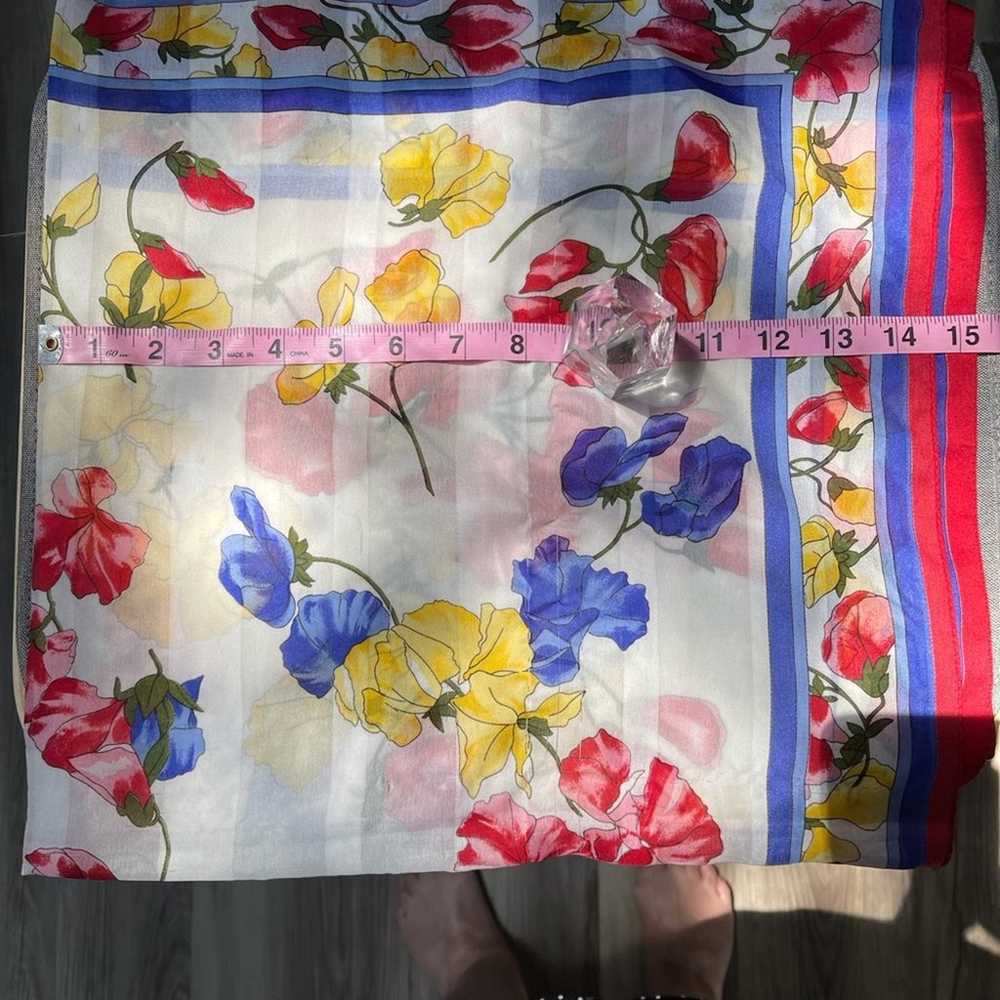 Vintage primary colors floral oblong scarf - image 2