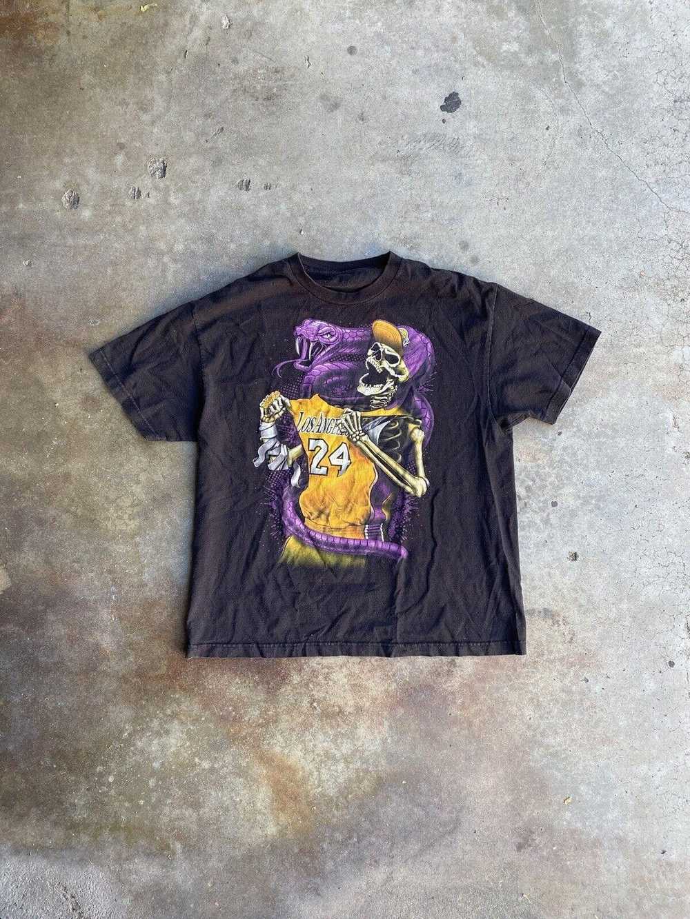 Stussy Crazy Rare Vintage Black Lakers Graphic Tee - image 1