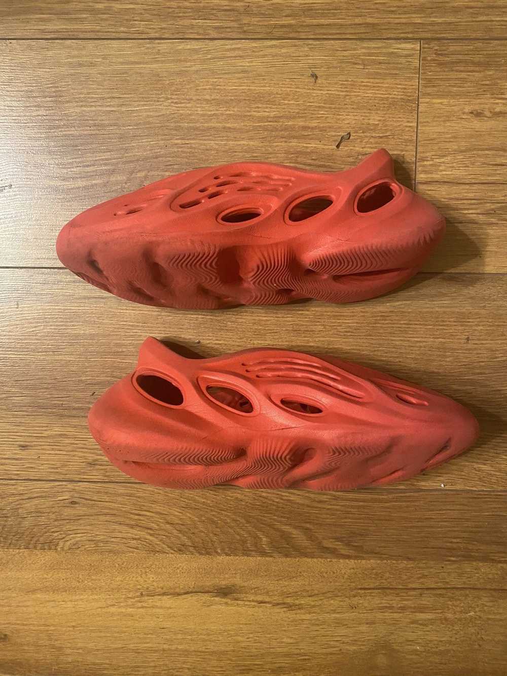 Adidas × Yeezy Season Yeezy Foam Runner Vermilion - image 2