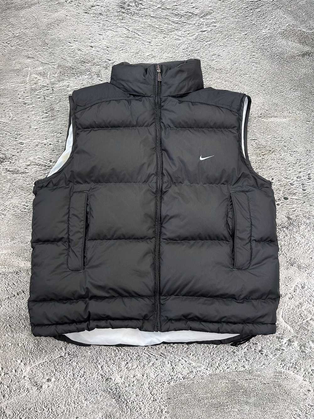 Nike × Vintage Nike puffer vest dark grey vintage… - image 1