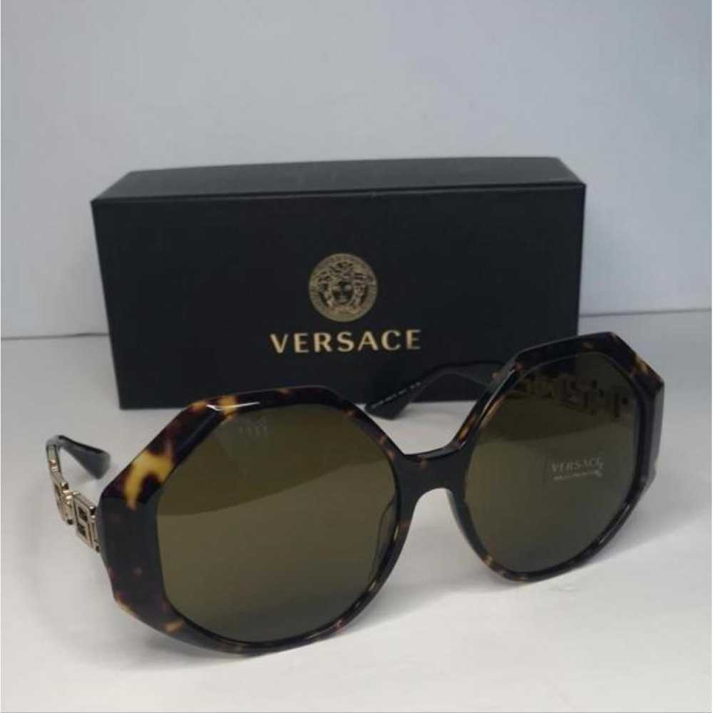 Versace Oversized sunglasses - image 5