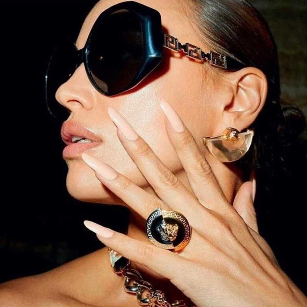 Versace Oversized sunglasses - image 6