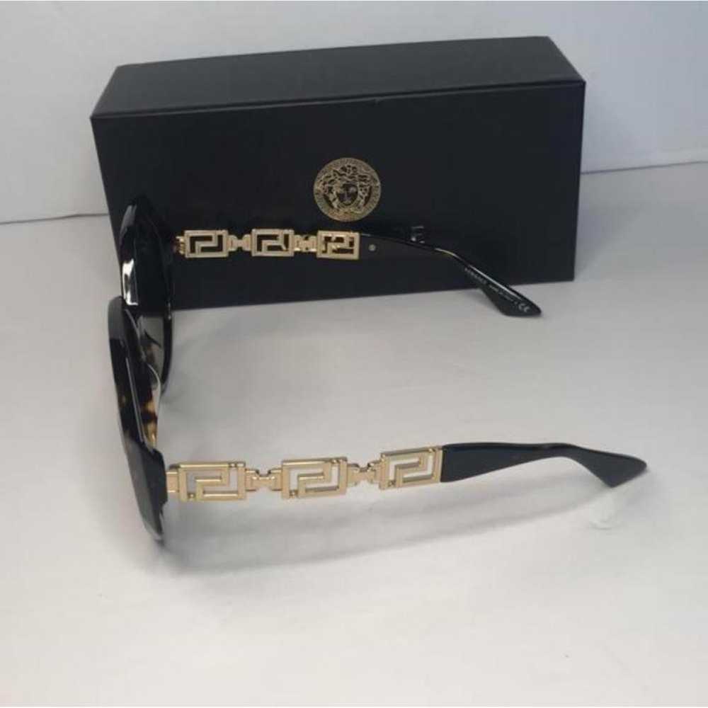 Versace Oversized sunglasses - image 8