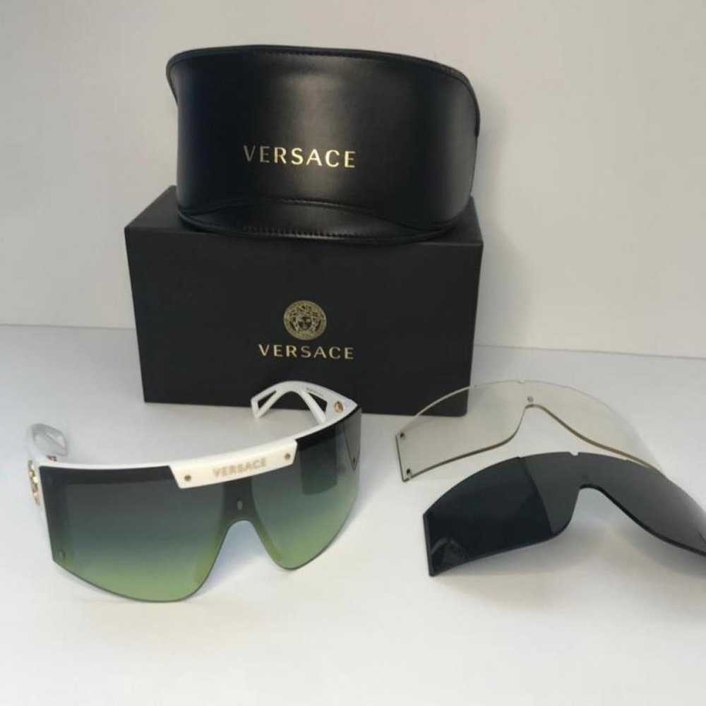 Versace Oversized sunglasses - image 3