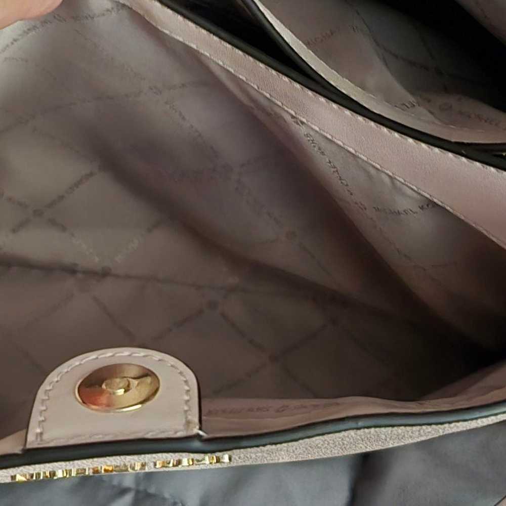 Michael Kors TRISHA LARGE LOGO SHOULDER BAG - image 7