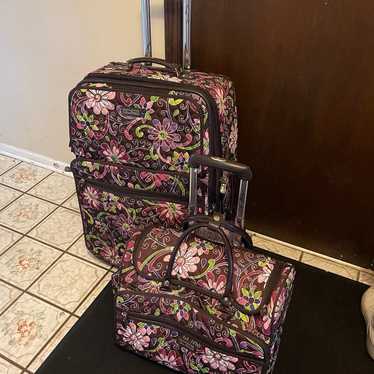 Vera Bradley 24in Purple floral Rolling luggage an