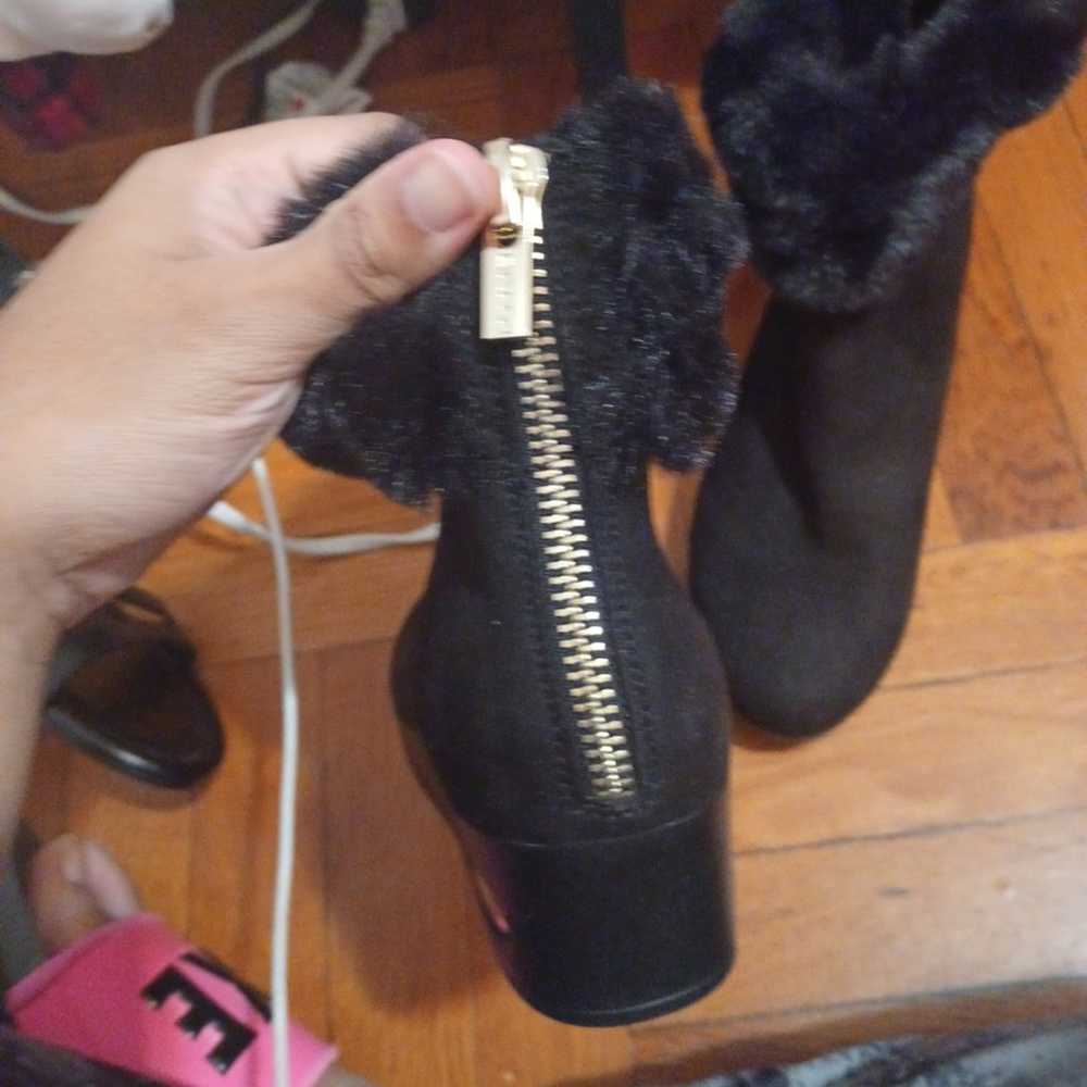 Dkny ankle fluffy boot - image 5