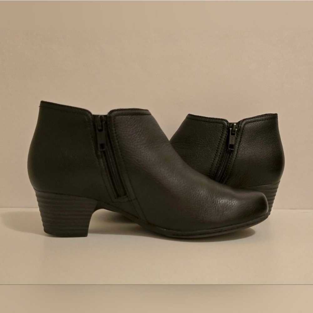 Women's Clarks Collection Comfort Ankle Boots. Bo… - image 4