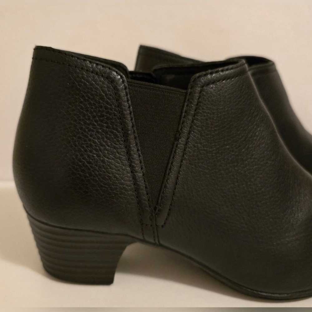 Women's Clarks Collection Comfort Ankle Boots. Bo… - image 7