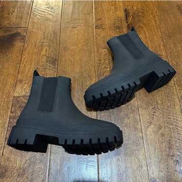 Vionic Karsen Waterproof lug sole boots