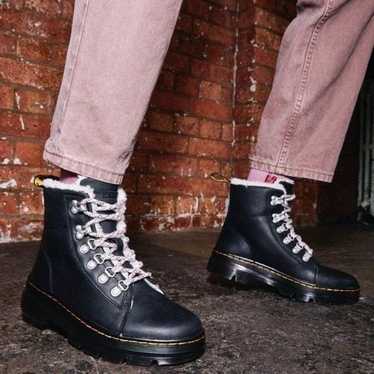 Dr. Martens Combs Black Wyoming in Size US9 - image 1