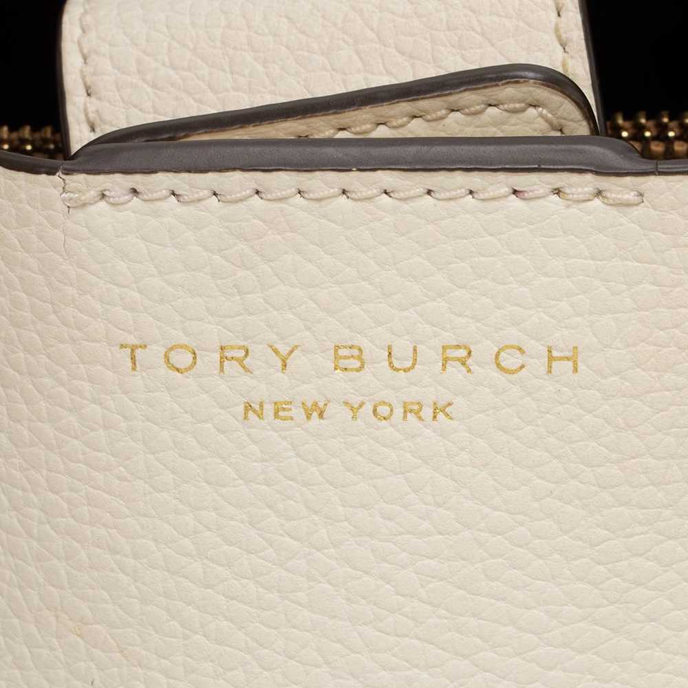 Tory Burch Leather tote - image 7