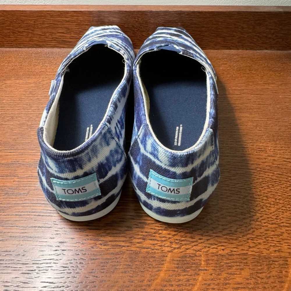 TOMS S9 Women’s Navy/White Shoes New - image 4