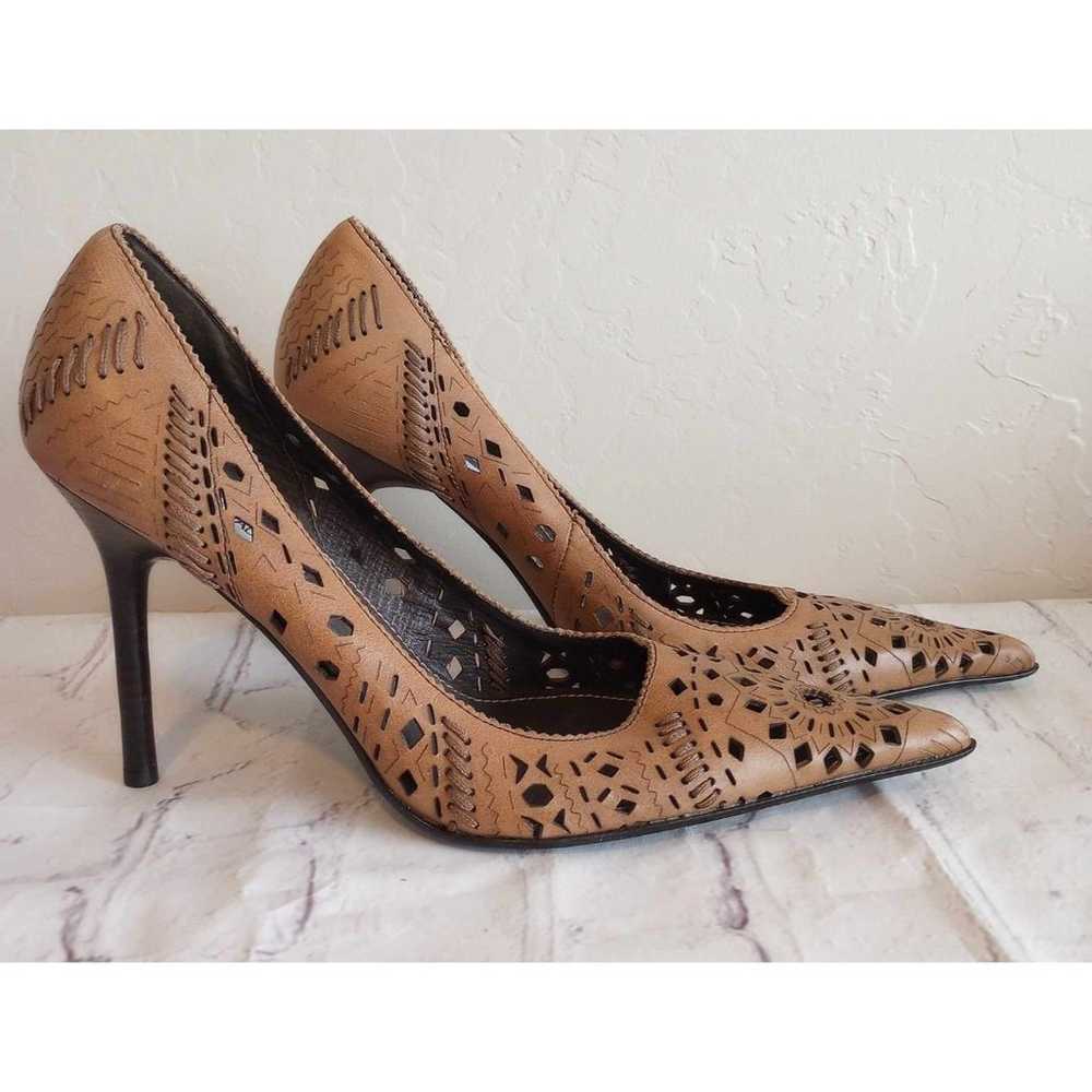 Steve Madden Leather Heels Lazer Cut Cognac Point… - image 1