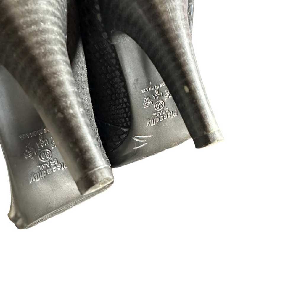Piccadilly black snake skin heel size 9 very comf… - image 11