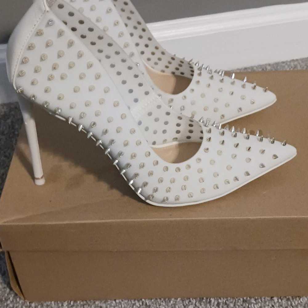 Size 7 Steve madden Heels - image 1