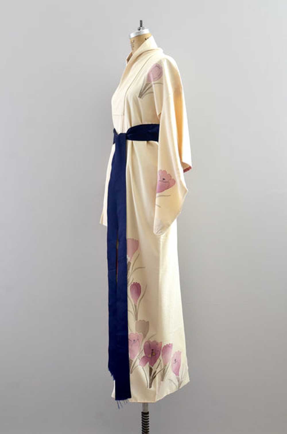 "Rirakkusu" Border Floral Kimono - image 4