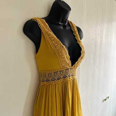 Beautiful yellow summer dress