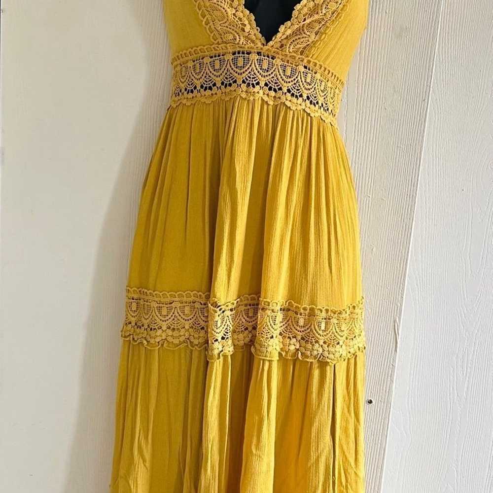 Beautiful yellow summer dress - image 4