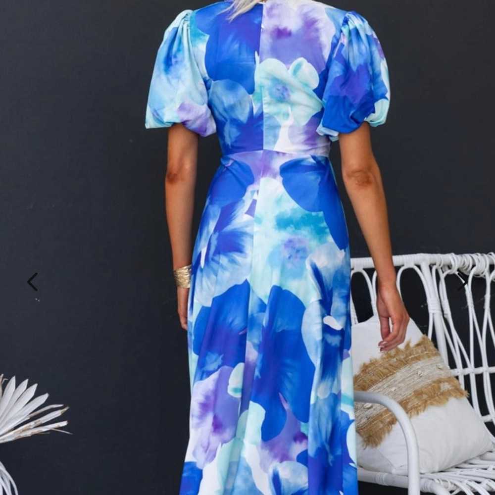 Blue Floral V-Neck Twist Midi Dress - image 2