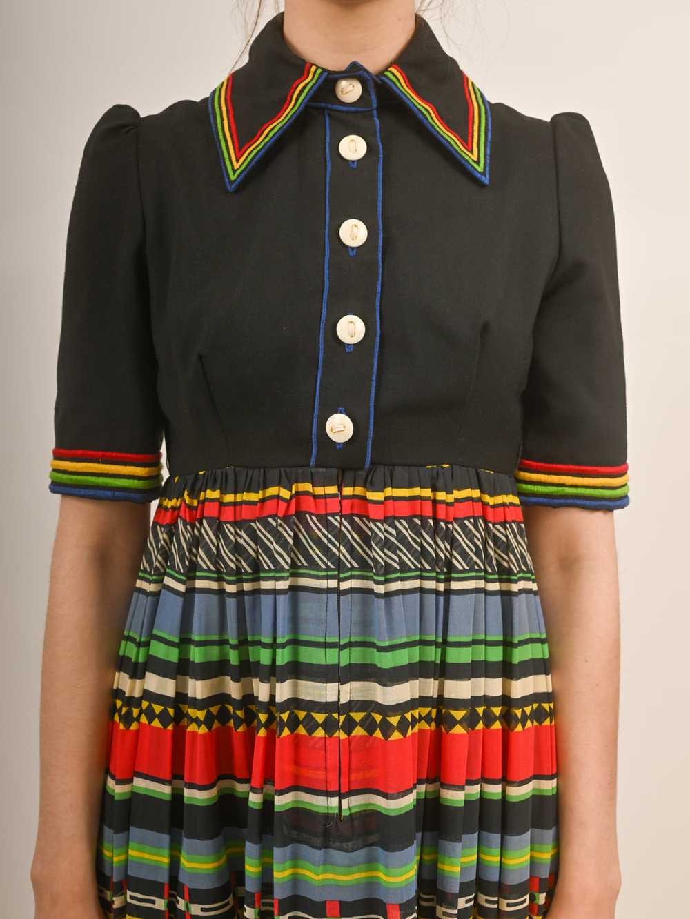 1970s Rainbow Maxi Shirt Dress by Jean Varon Lond… - image 2