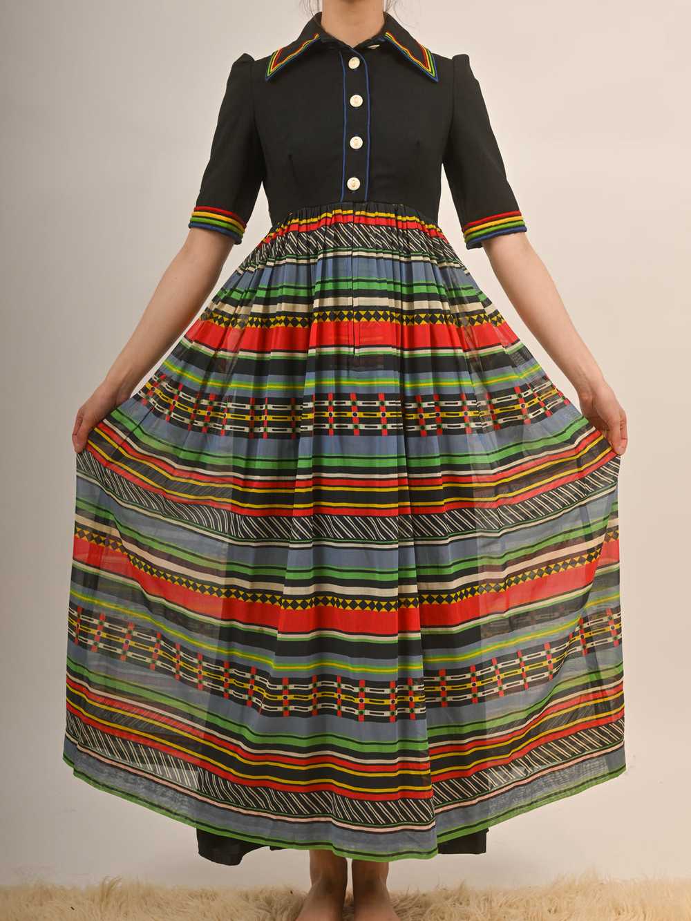 1970s Rainbow Maxi Shirt Dress by Jean Varon Lond… - image 3
