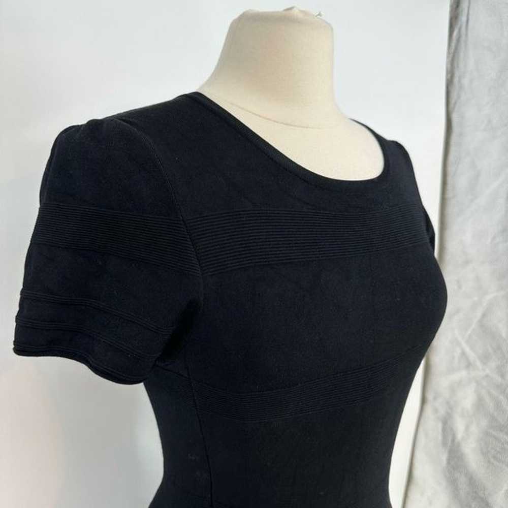 J. McLaughlin Knit Midi Dress Short Sleeve Size M… - image 3
