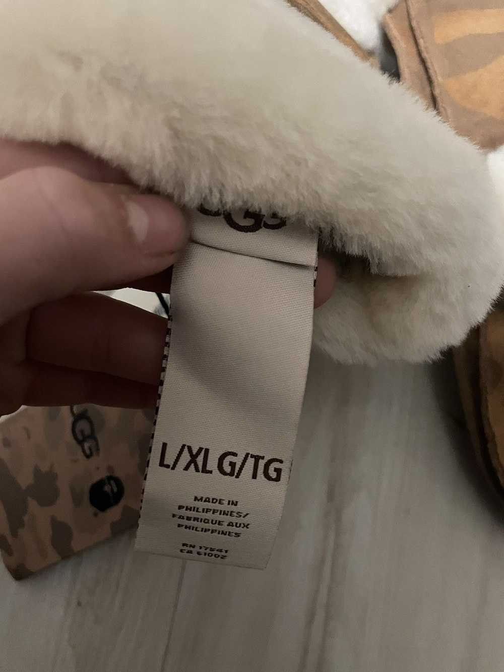 Bape × Ugg Bape x UGG Gloves - image 4
