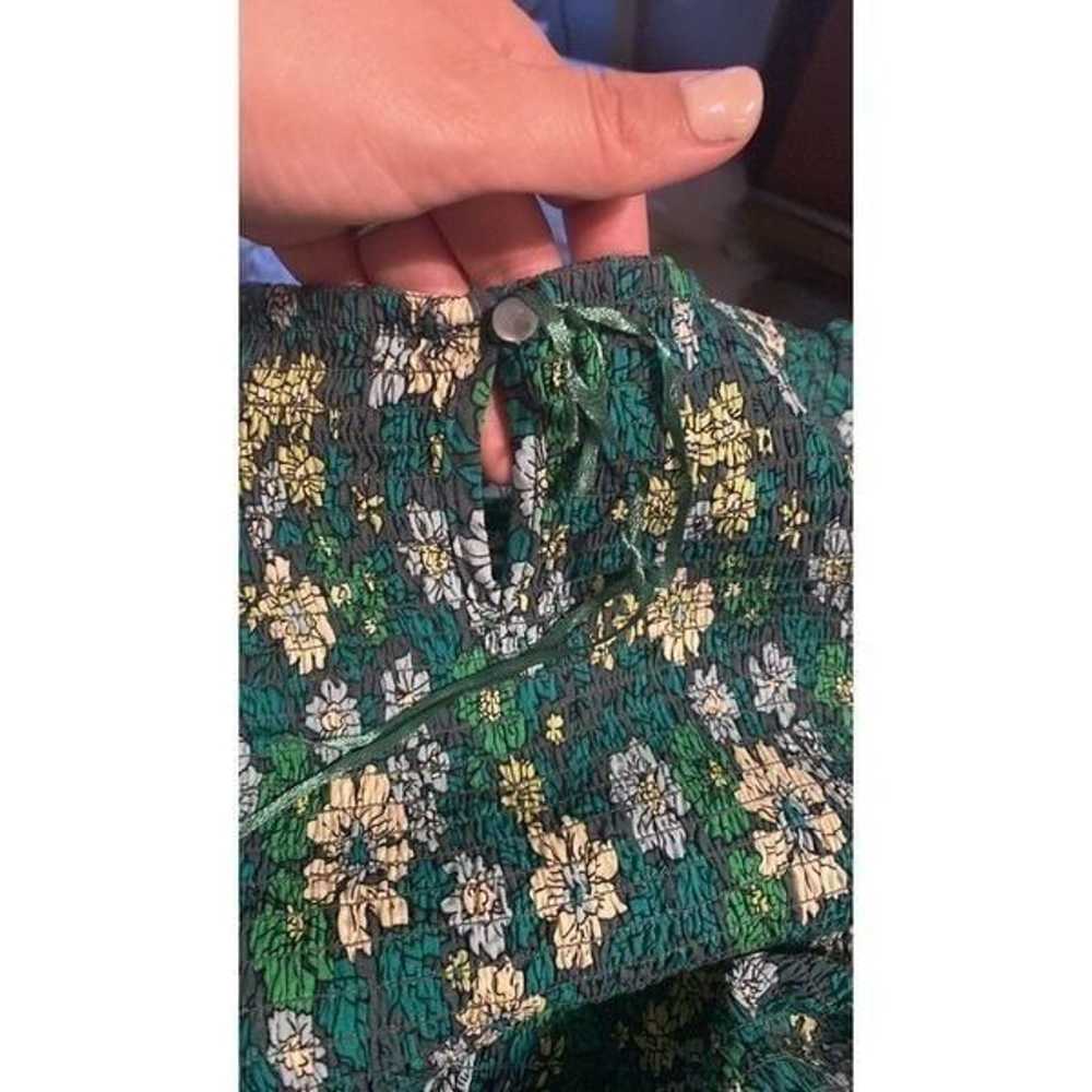 NWOT Lark + Grey Emerald Green Floral Smocked Top… - image 4