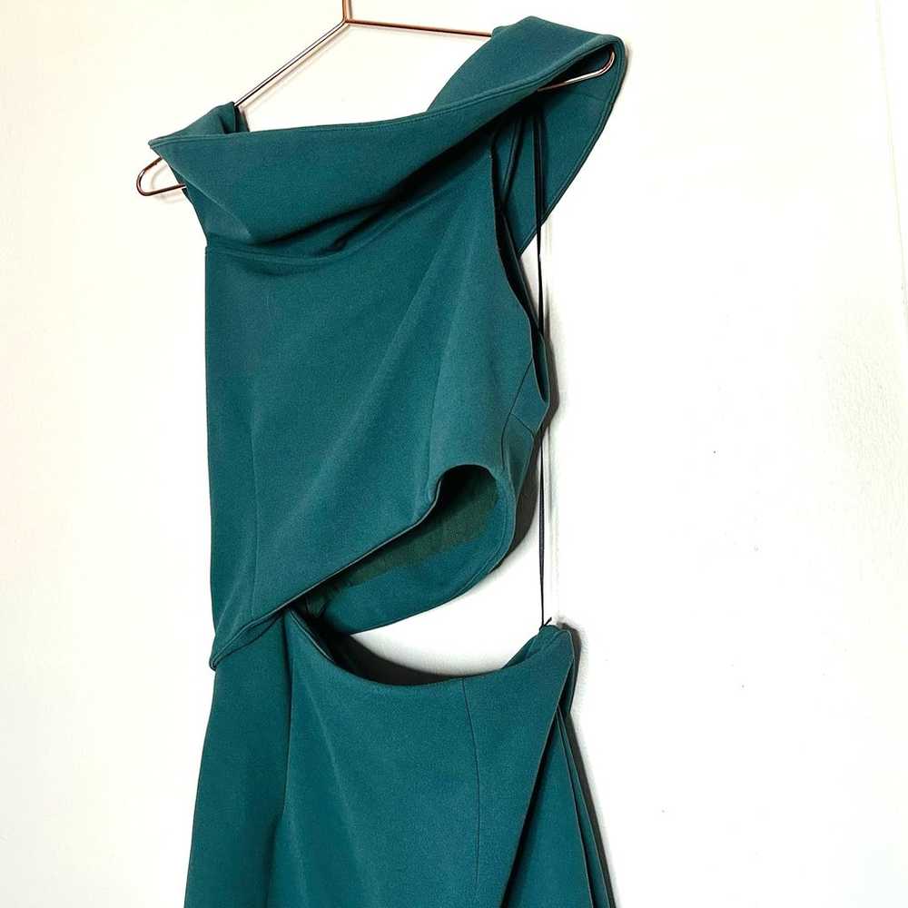 Elliatt Green Serpentine Peacock Cutout Off Shoul… - image 7