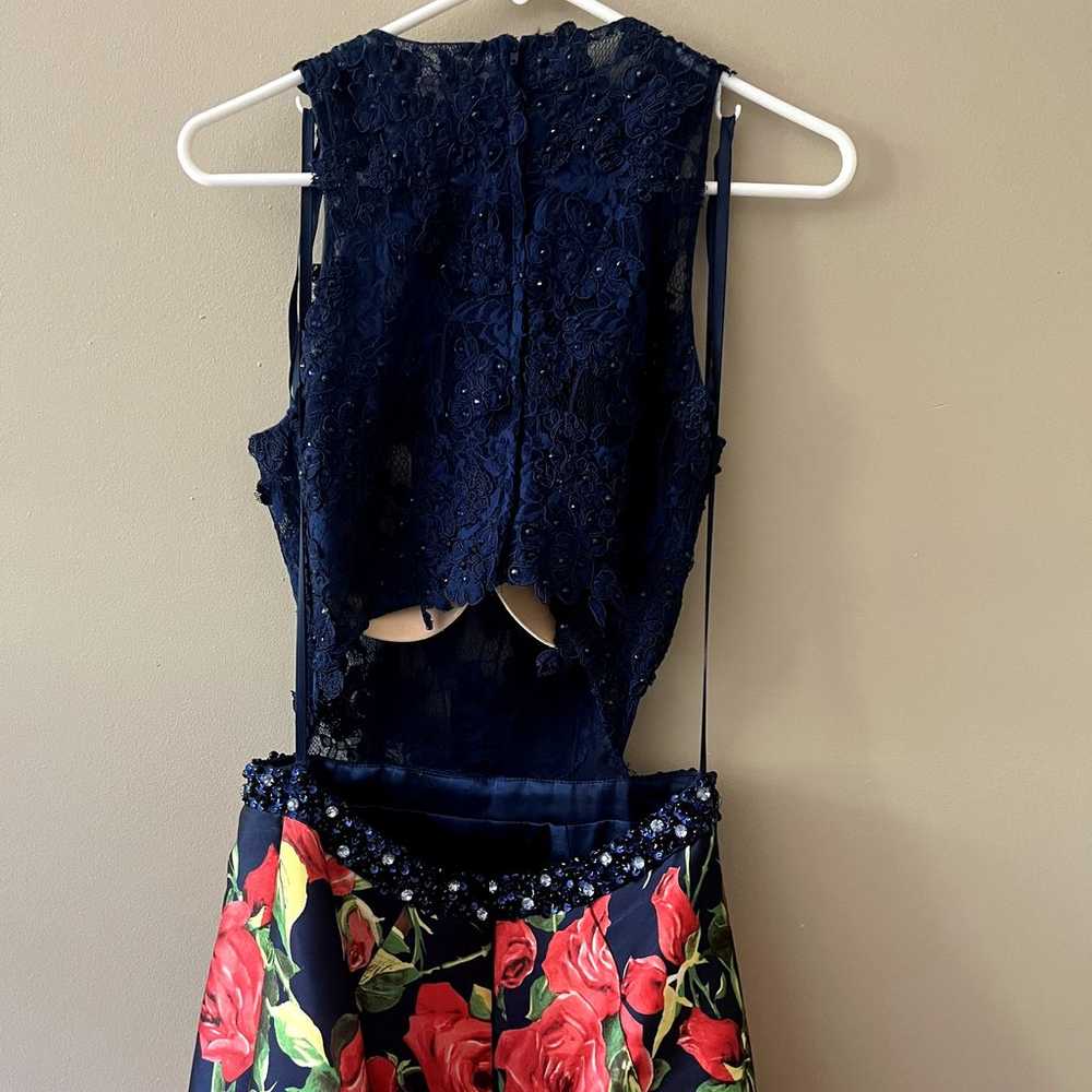 Mac Duggal Lace Rose Print Formal Gown - Sz 10 - image 8