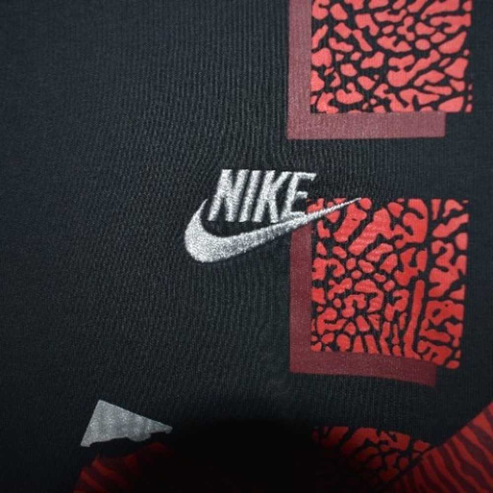 Nike air T-shirt Large - image 3