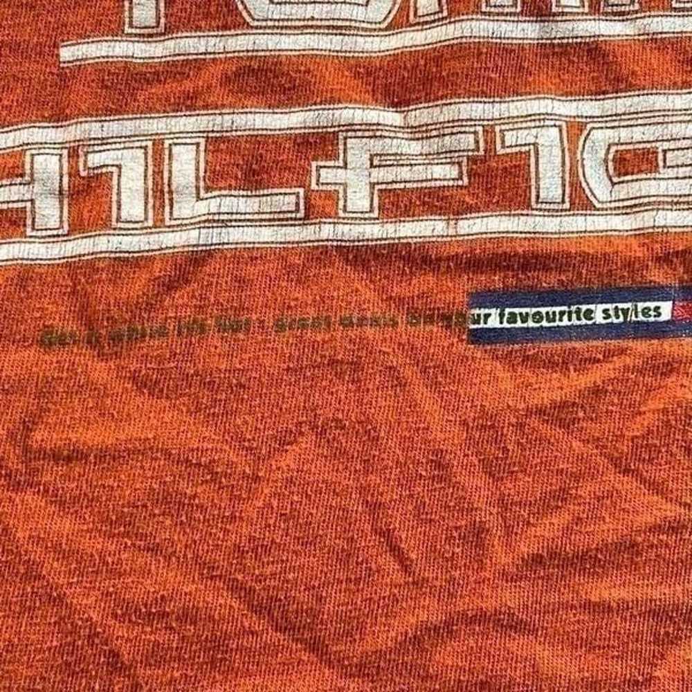 Y2K Tommy Hilfiger Tee - image 3