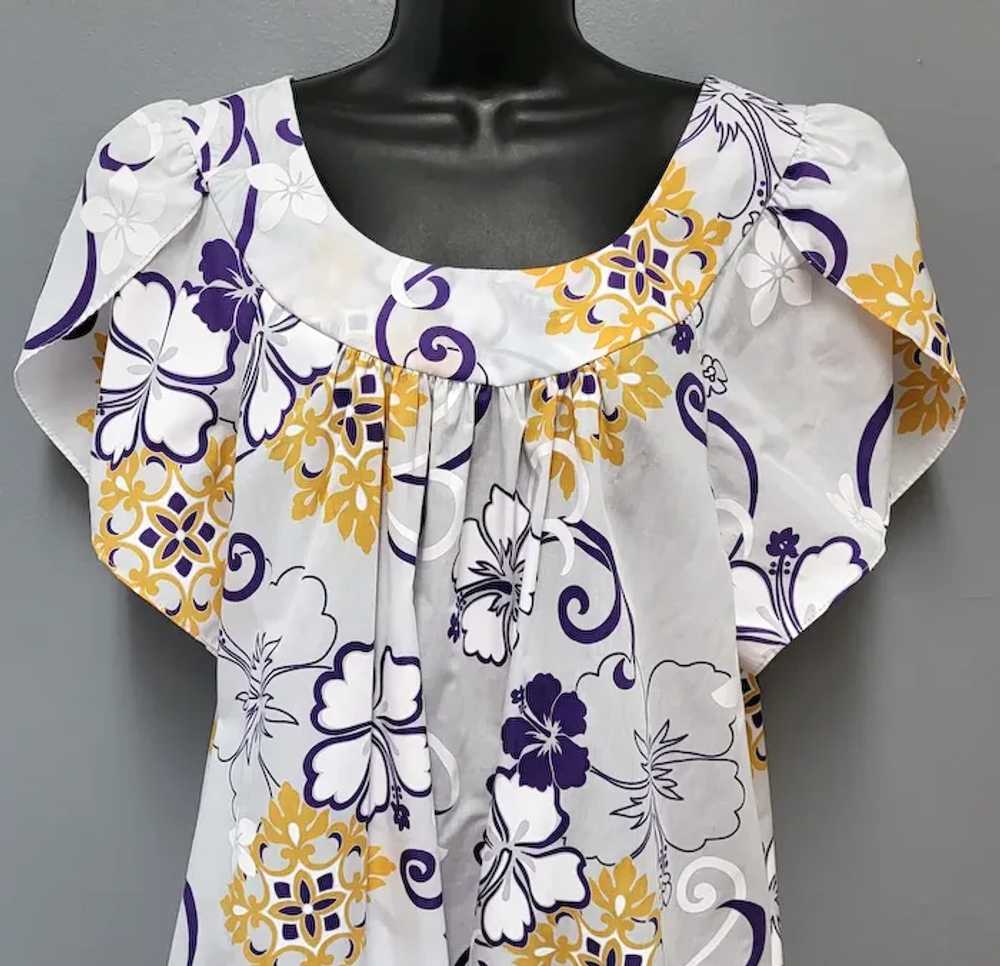 Hawaiian Muumuu Dress Purple White Flowers Gold M… - image 3