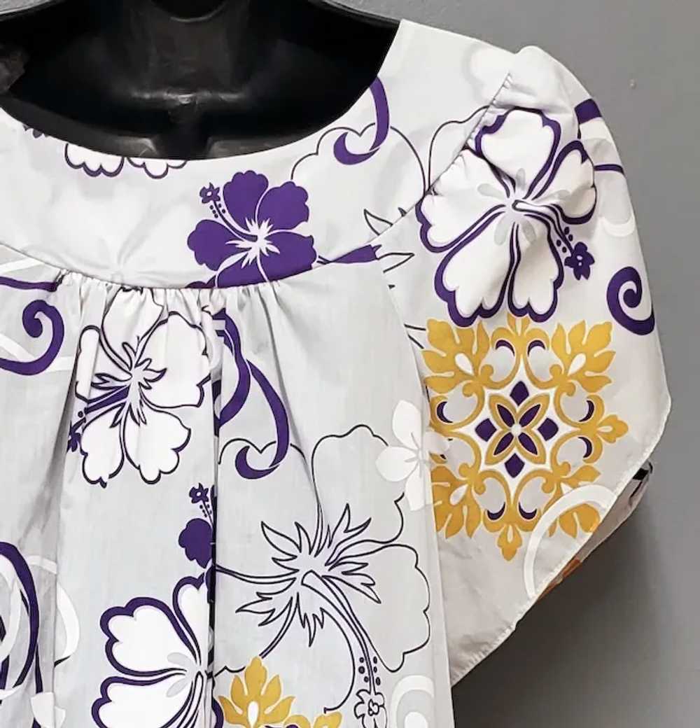 Hawaiian Muumuu Dress Purple White Flowers Gold M… - image 8